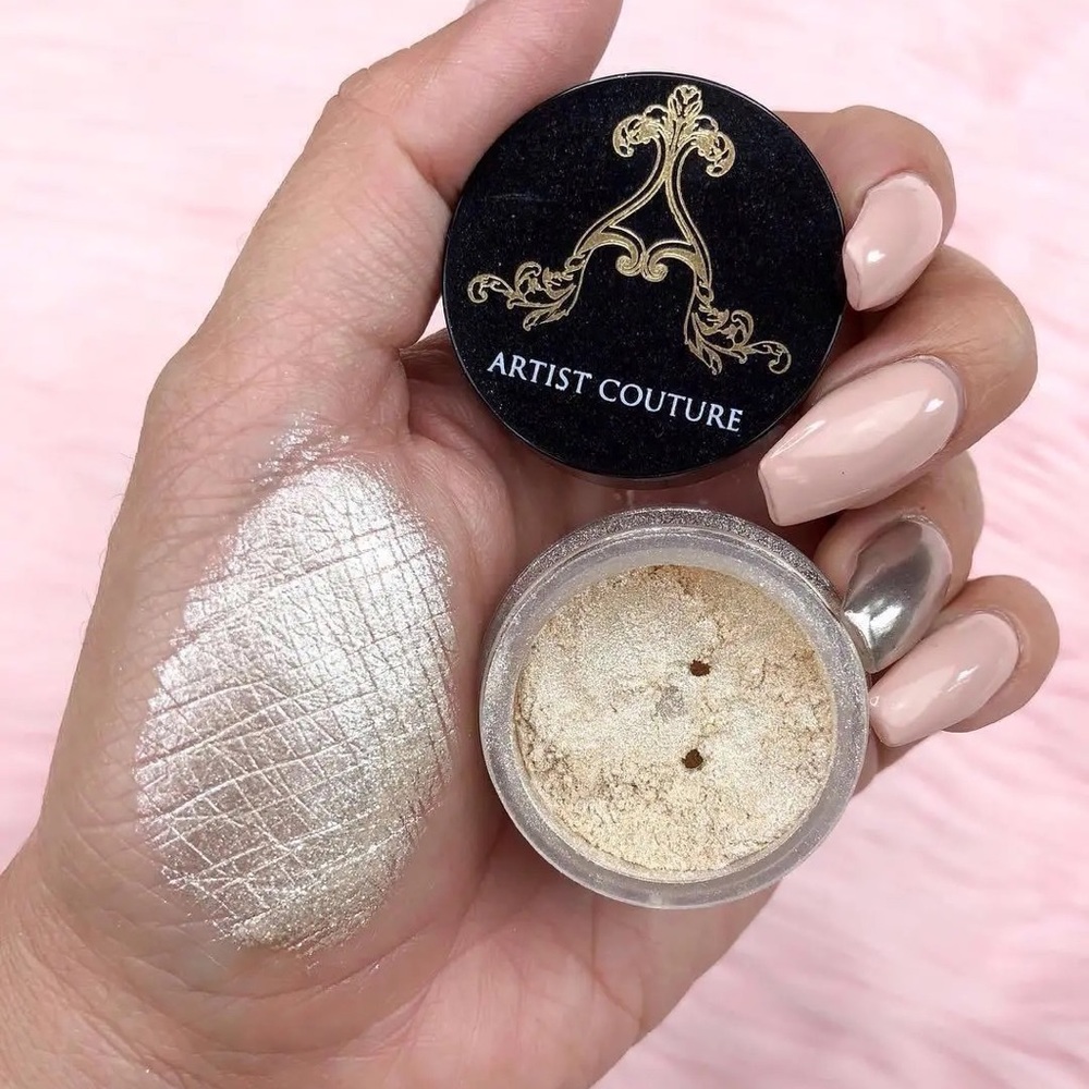 Artist Couture Diamond Glow Powder in ILLUMINATI NWT NIB